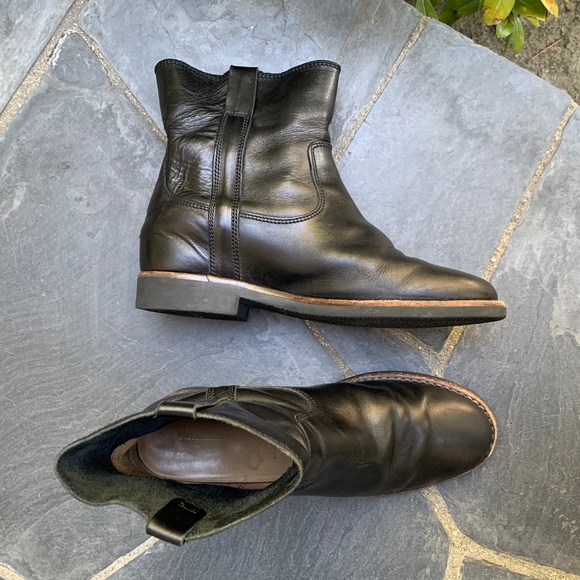 Isabel Marant "Susee" Leather Ankle Boots - Picture 2 of 16